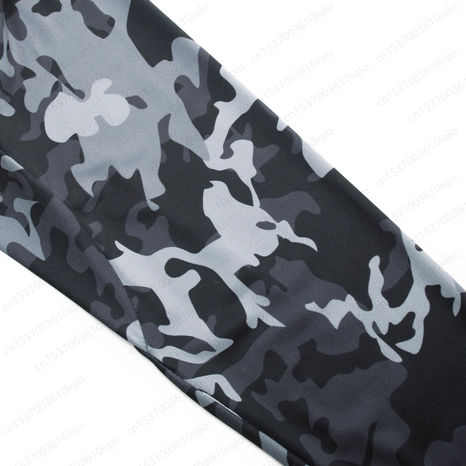 HUK Men’s Hooded Fishing Shirt – UPF 50+ Camouflage Long Sleeve