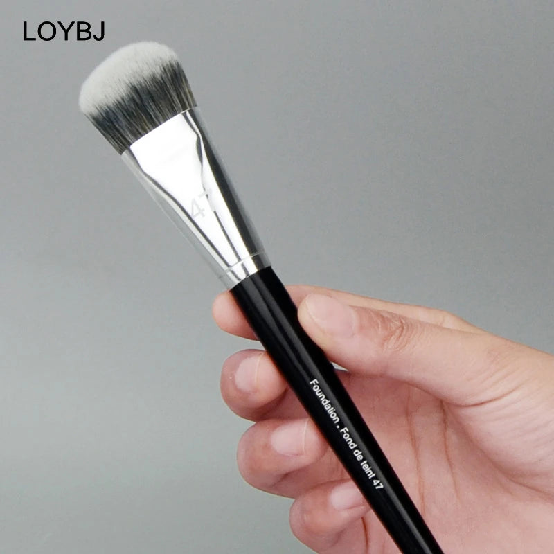 LOYBJ Foundation Brush – 47 Broom Head Liquid & Concealer Makeup Tool